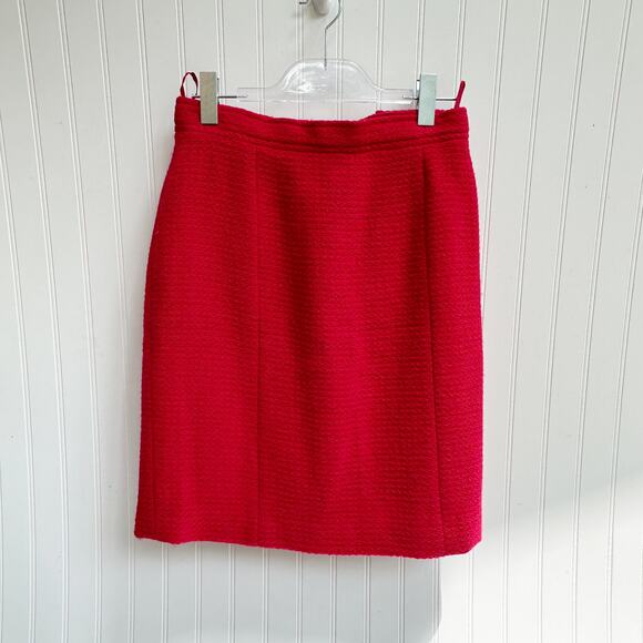 CHANEL Red Pencil Skirt - 80s Vintage - Picture 10 of 10